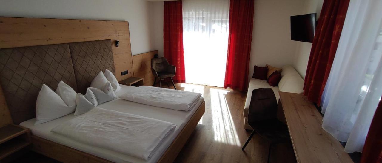 Hotel Garni Tannenhof Flachau Dış mekan fotoğraf
