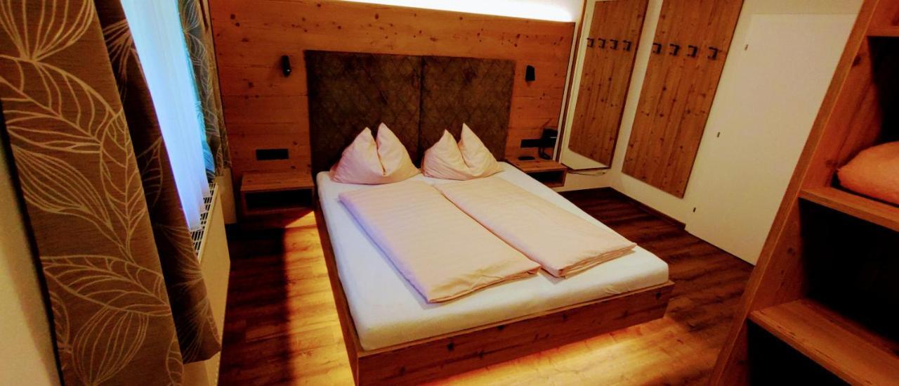 Hotel Garni Tannenhof Flachau Dış mekan fotoğraf