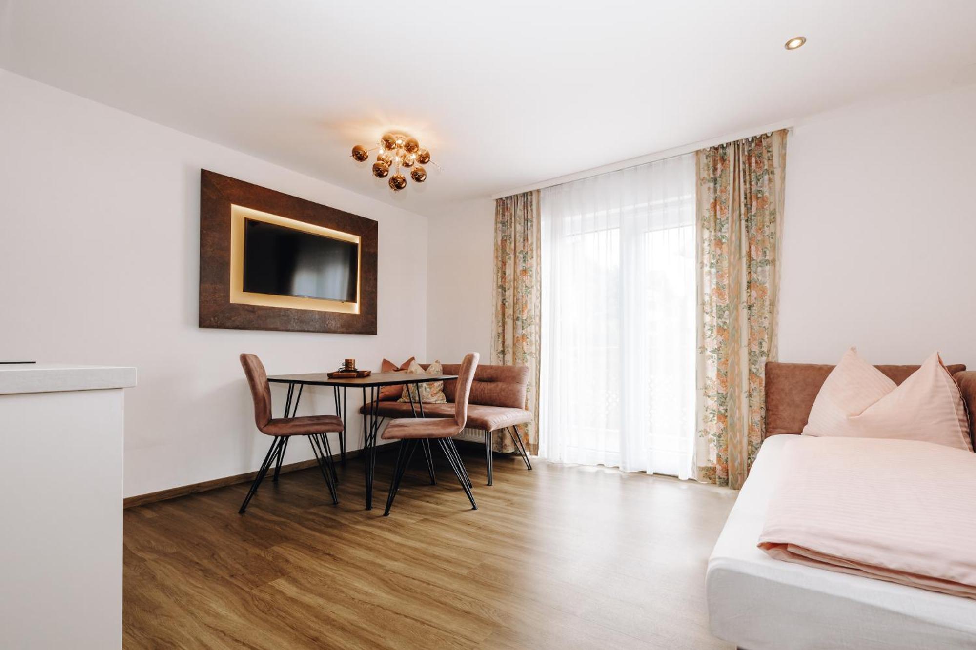 Hotel Garni Tannenhof Flachau Dış mekan fotoğraf