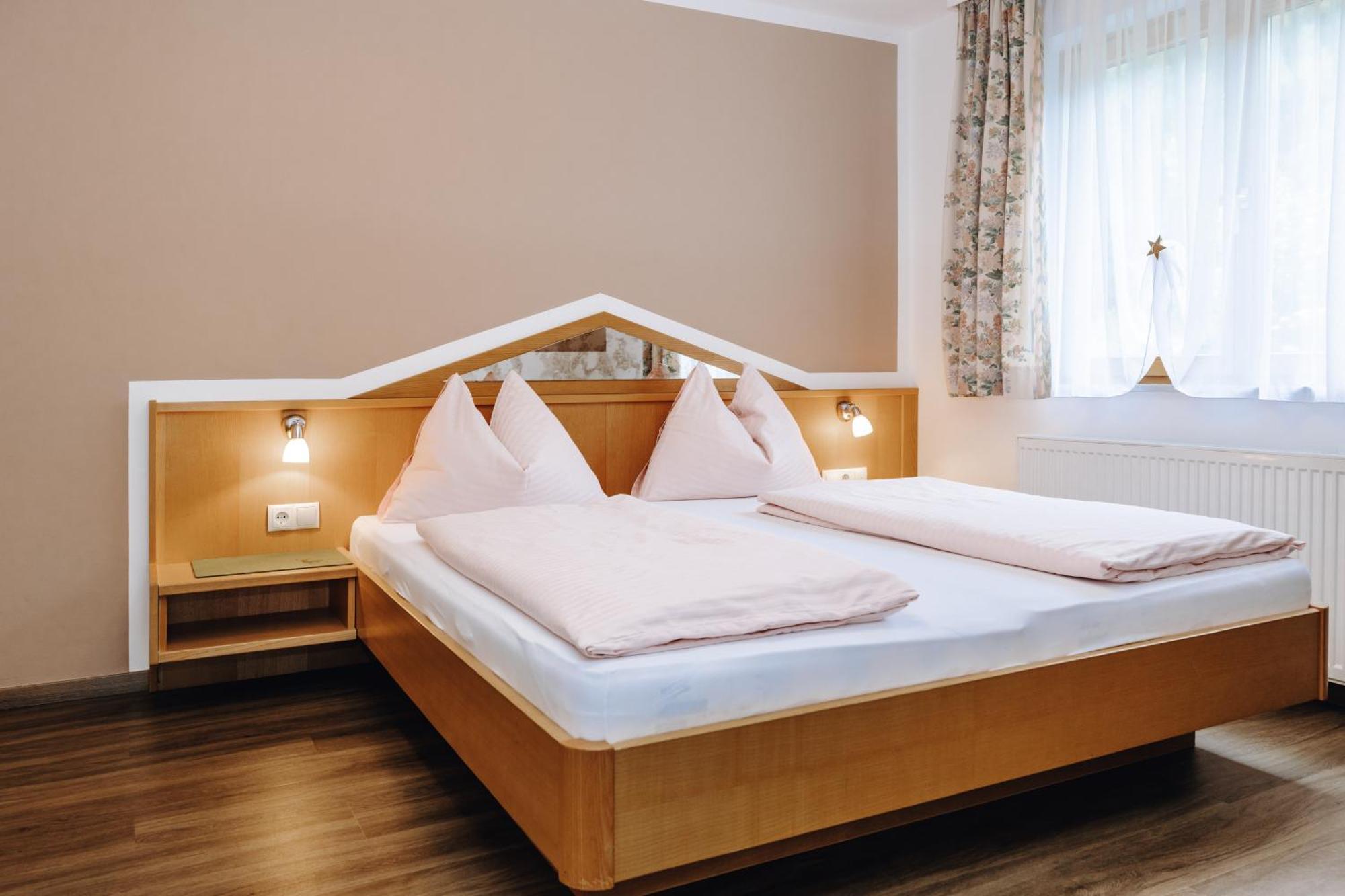 Hotel Garni Tannenhof Flachau Dış mekan fotoğraf
