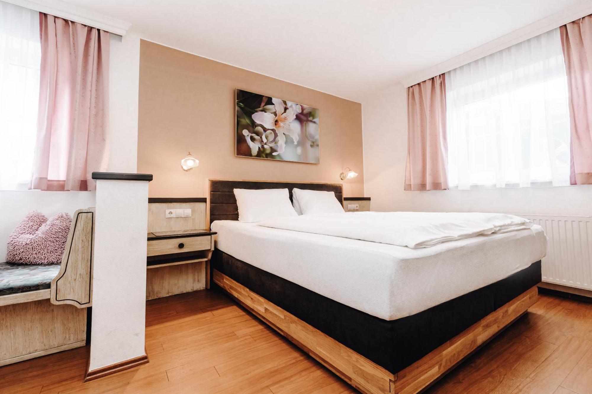 Hotel Garni Tannenhof Flachau Dış mekan fotoğraf