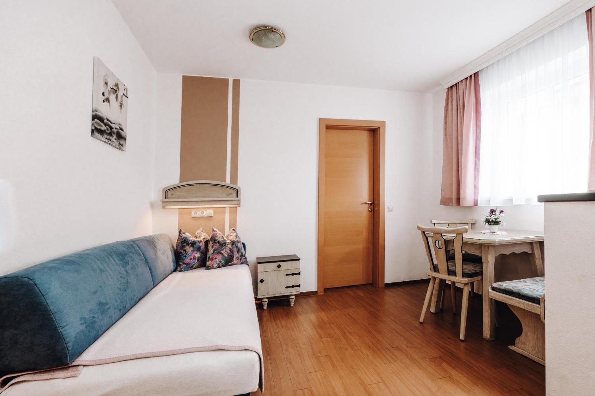 Hotel Garni Tannenhof Flachau Dış mekan fotoğraf