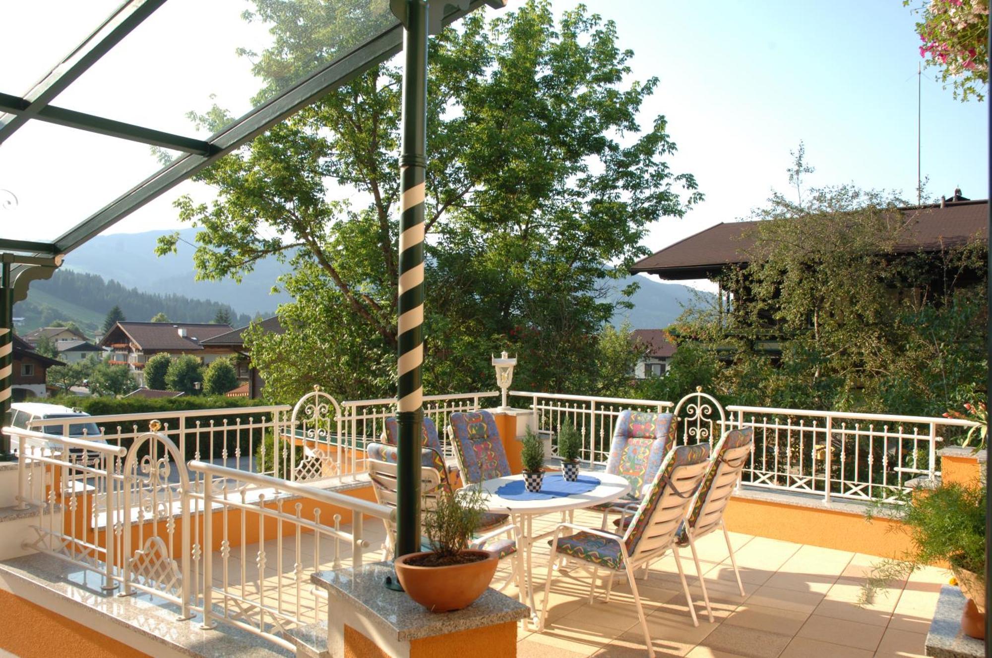 Hotel Garni Tannenhof Flachau Dış mekan fotoğraf